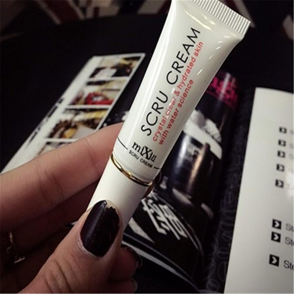Moisturizing Full Lips Exfoliating Lip Scrub