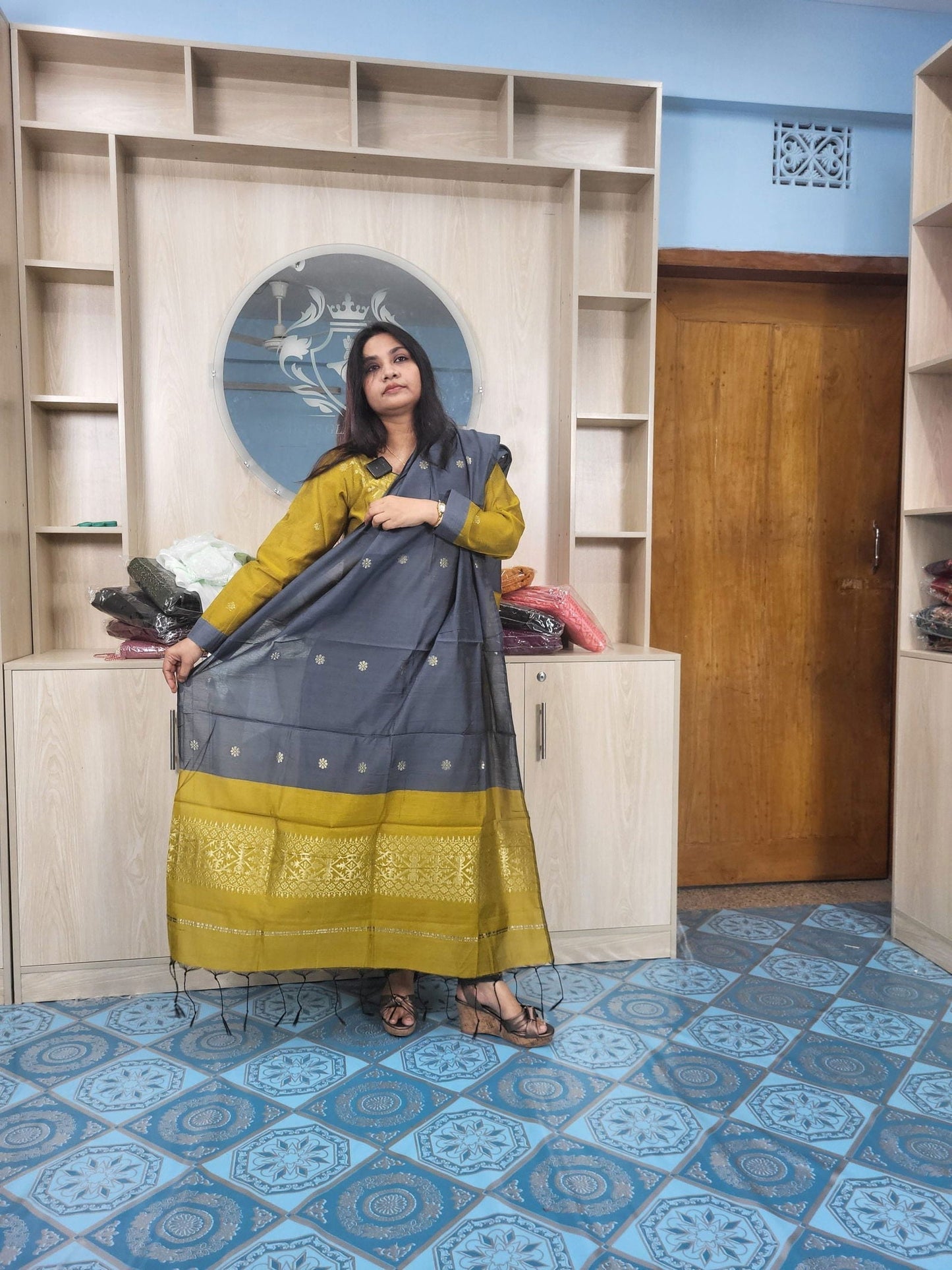 হাফ সিল্ক জামদানি তাঁত কাজের সালোয়ার কামিজ-বাসন্তী+অ্যাশ মিক্স কালার - China To BD Web