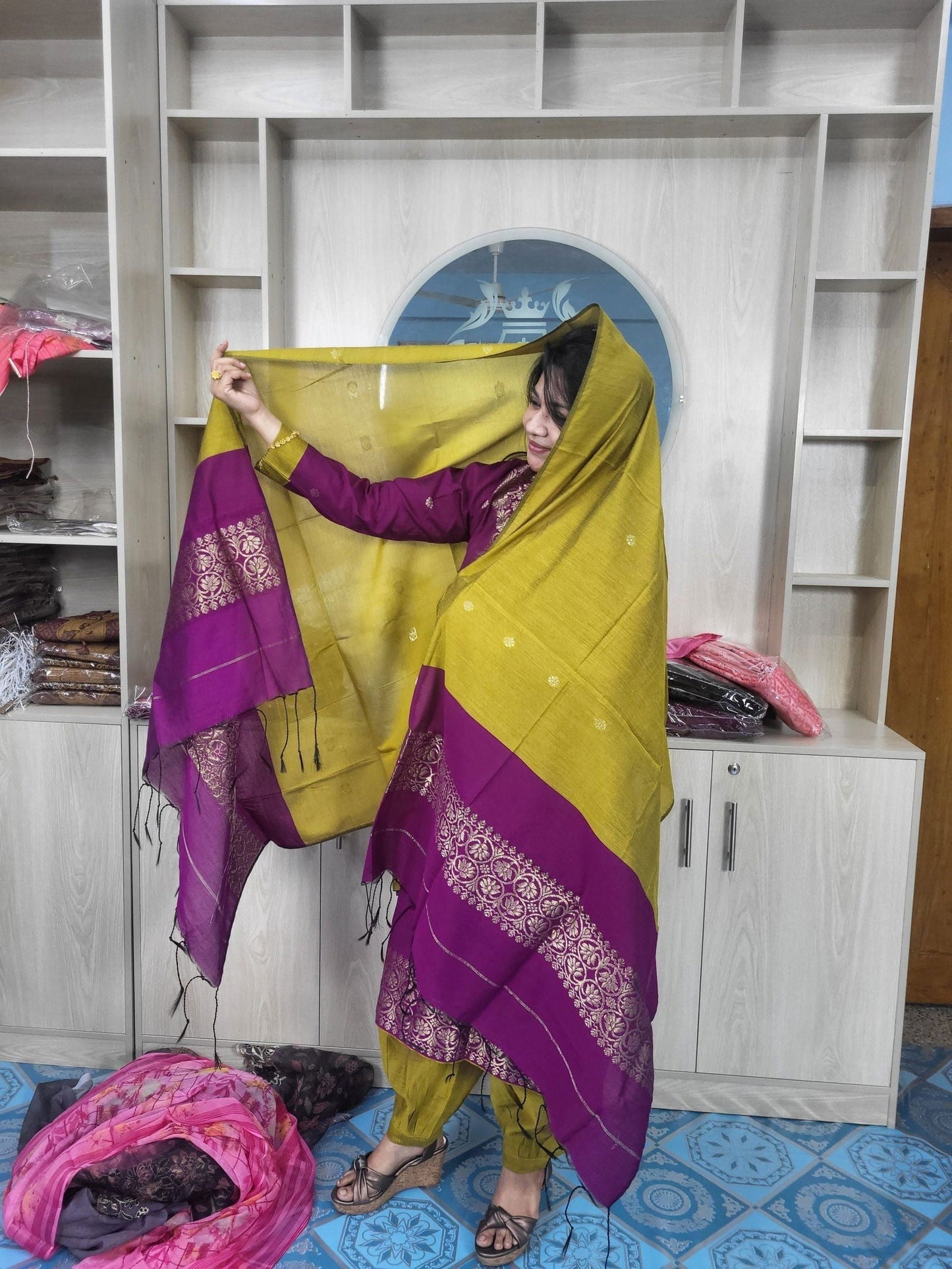 হাফ সিল্ক জামদানি তাঁত কাজের সালোয়ার কামিজ-ম্যাজেন্টা+বাসন্তী মিক্স কালার - China To BD Web