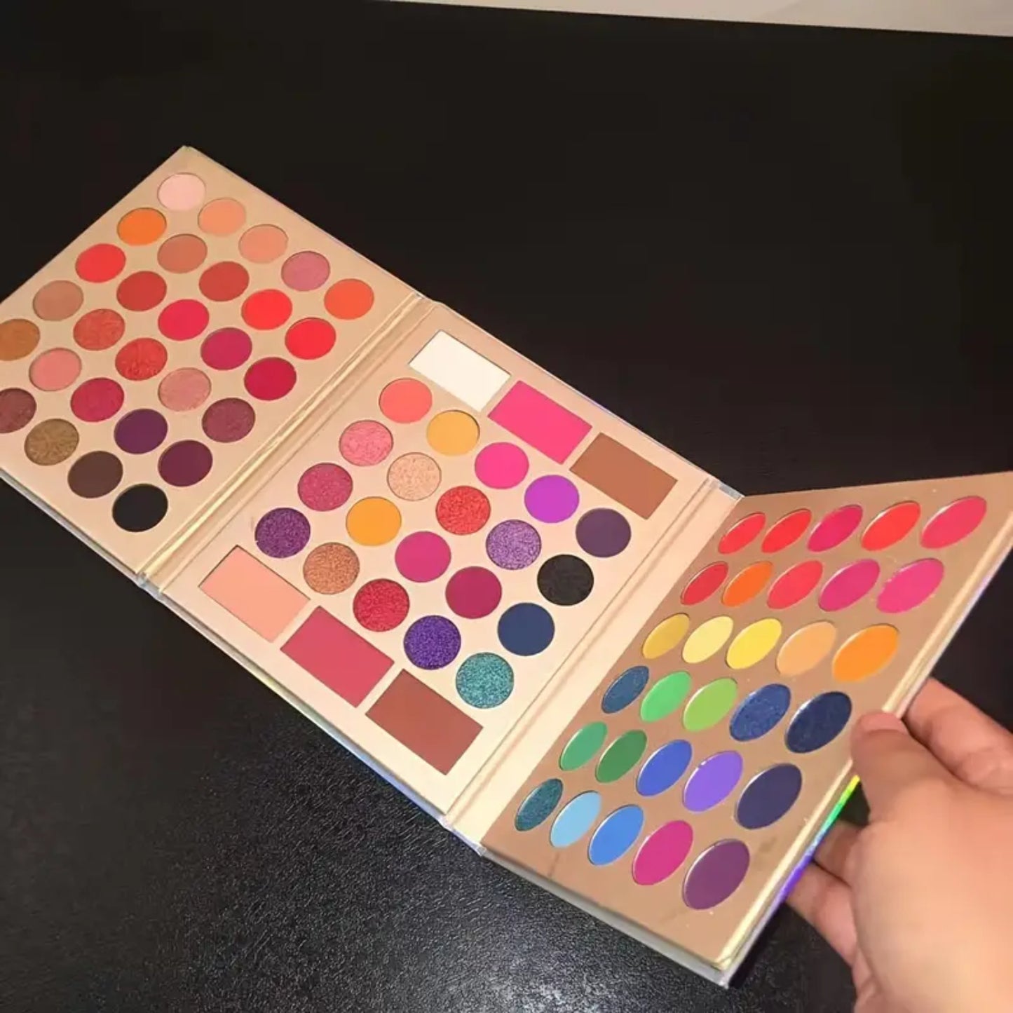 Pretty All Set Eyeshadow Palette