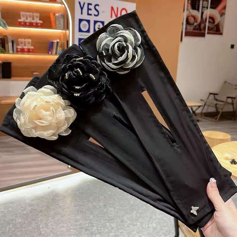 🌸✨ Elegant Flower Hair Bun Maker Black Color – স্টাইলিশ হেয়ার বান ক্লিপ ✨🌸