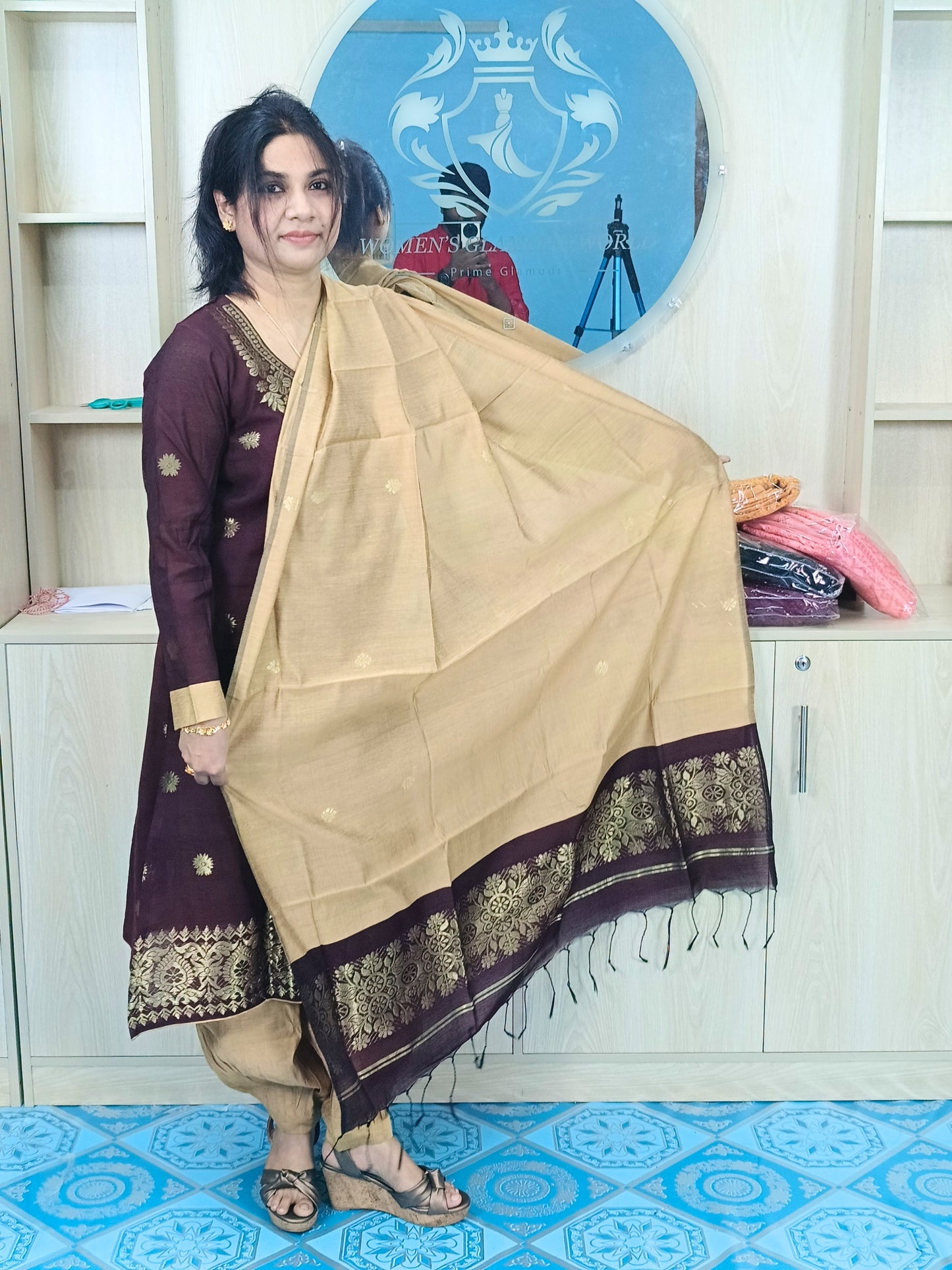 হাফ সিল্ক জামদানি তাঁত কাজের সালোয়ার কামিজ-কফি+গোল্ডেন মিক্স কালার